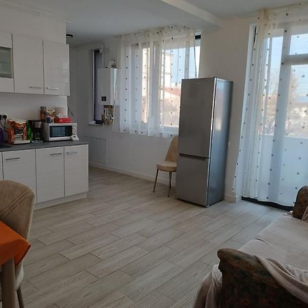 Apartament 2 Camere, Bloc Nou, Langa Promenada Moll, Capacitate 4 Persoane Craiova Dış mekan fotoğraf