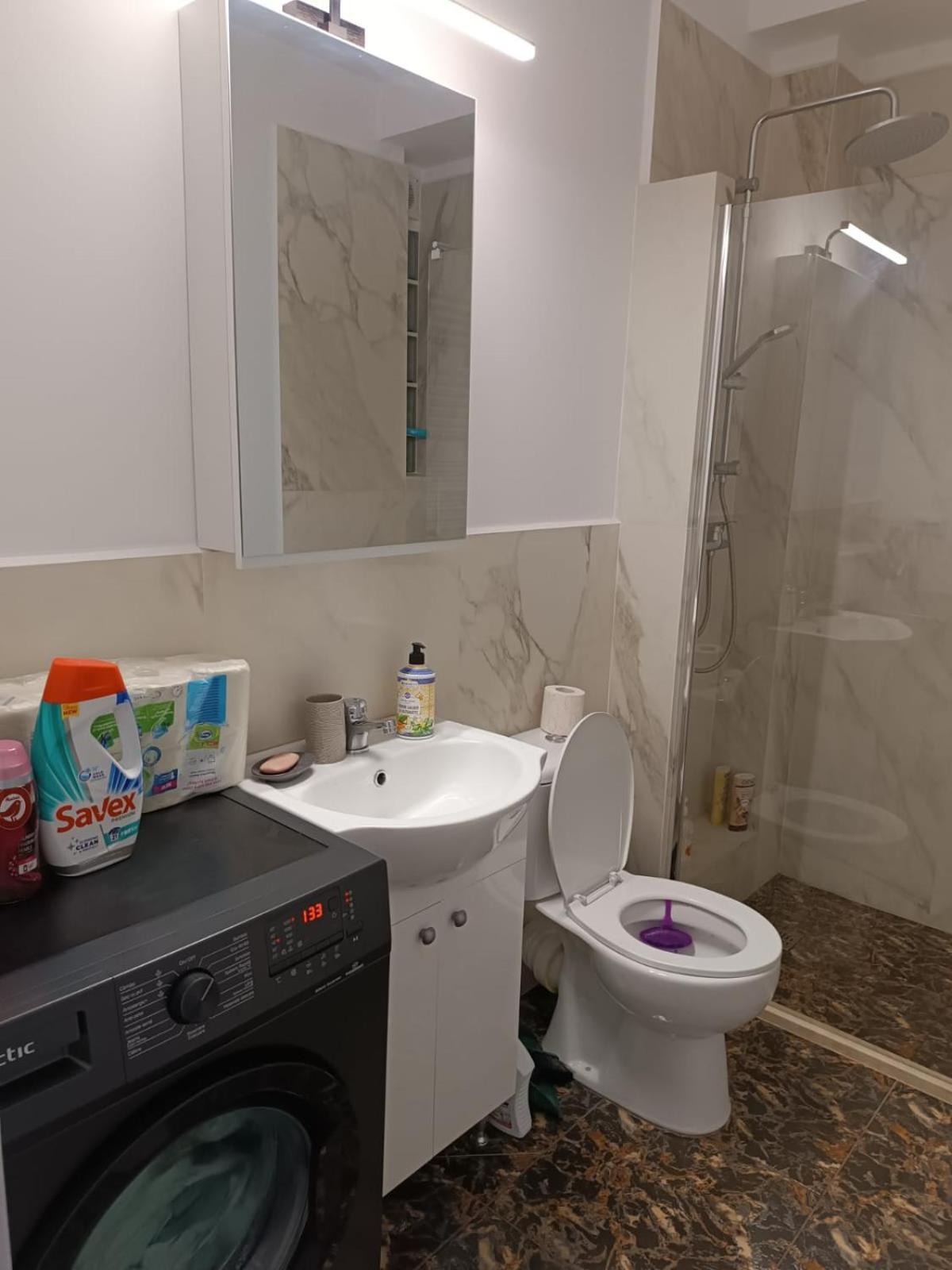 Apartament 2 Camere, Bloc Nou, Langa Promenada Moll, Capacitate 4 Persoane Craiova Dış mekan fotoğraf